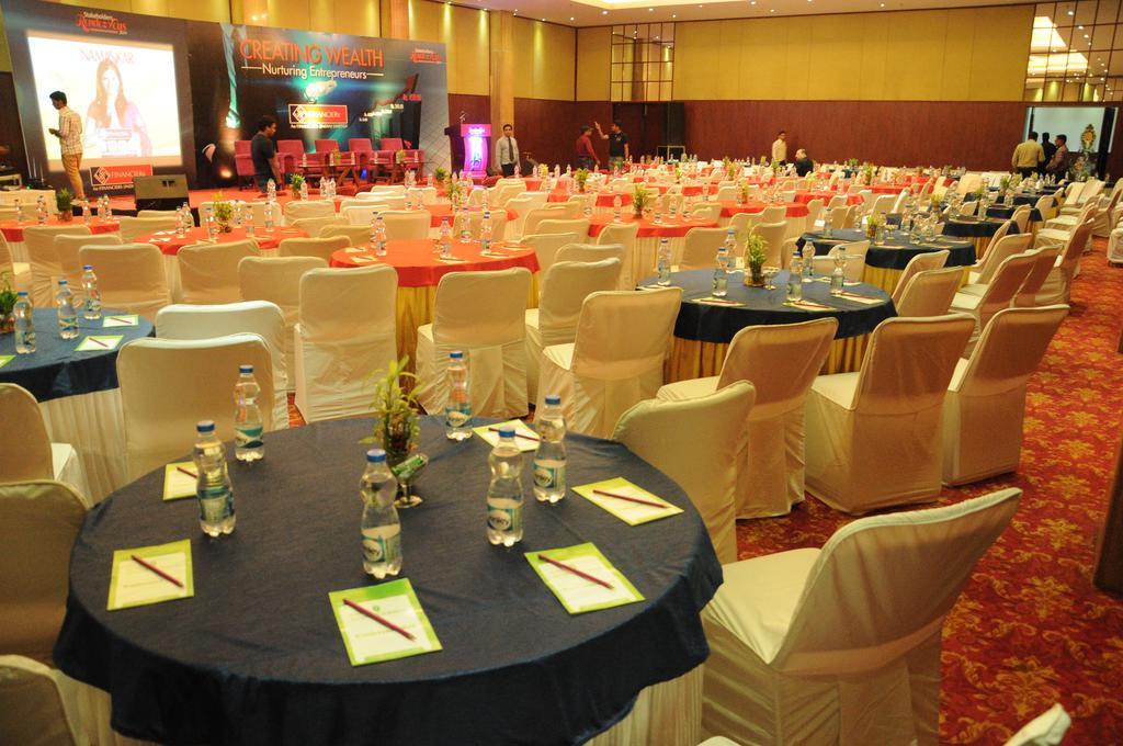 Ramada By Wyndham Jaipur Jaisinghpura Hotel Luaran gambar