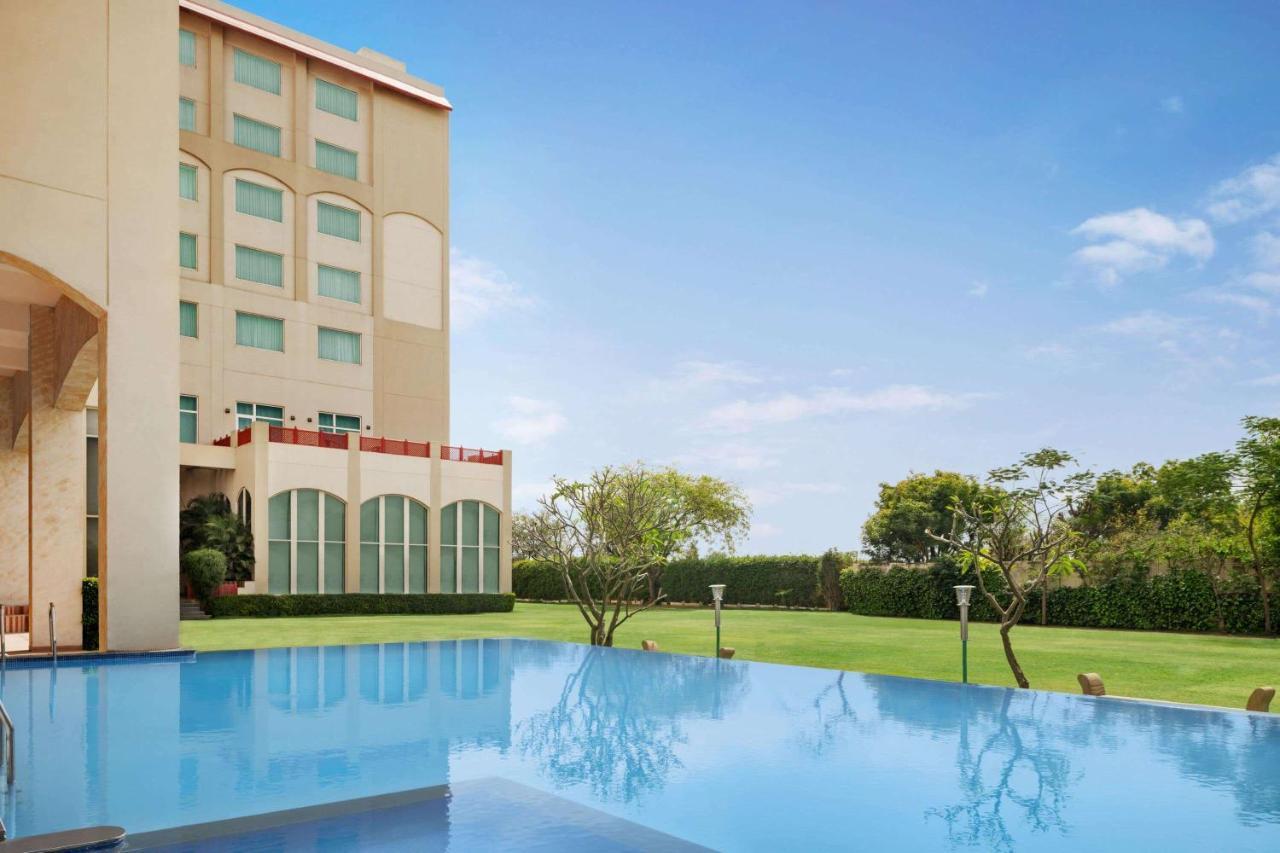 Ramada By Wyndham Jaipur Jaisinghpura Hotel Luaran gambar