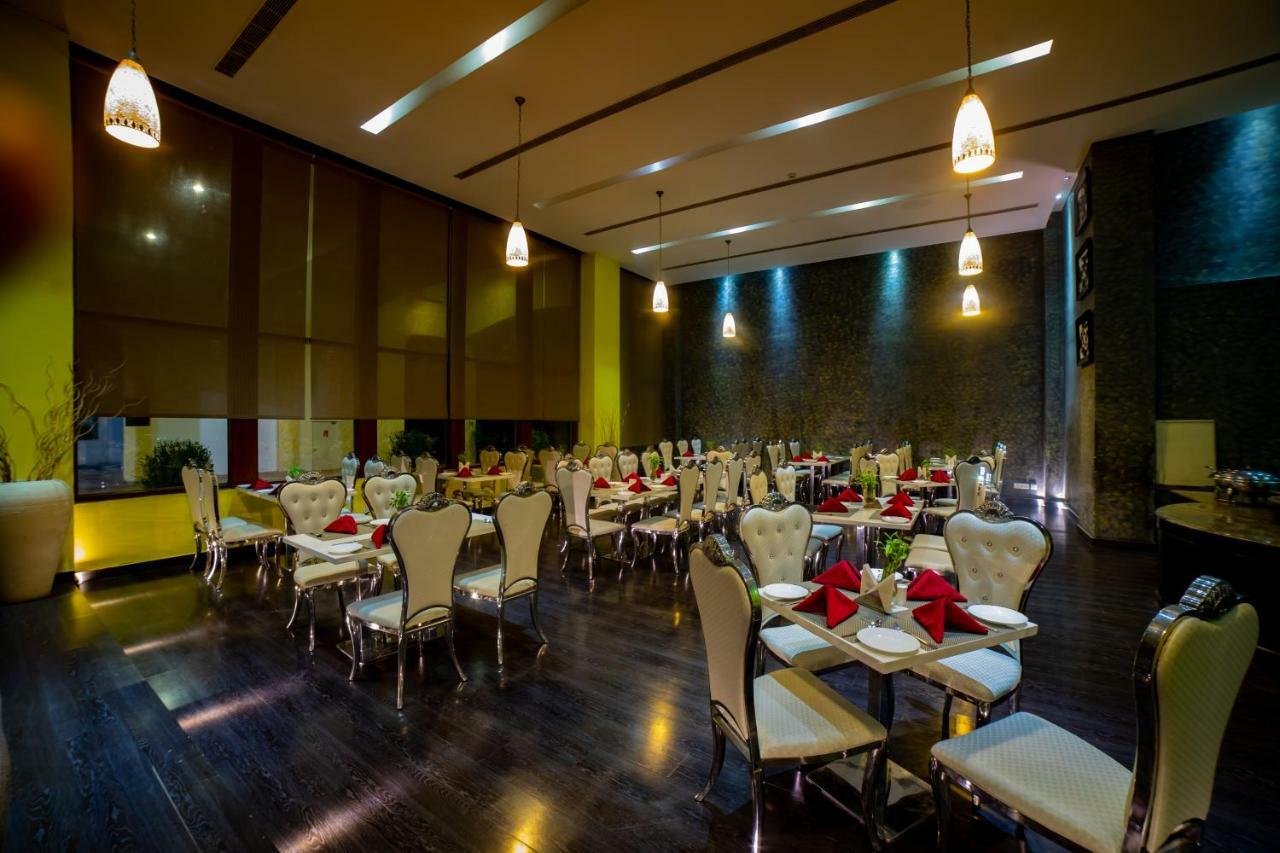 Ramada By Wyndham Jaipur Jaisinghpura Hotel Luaran gambar
