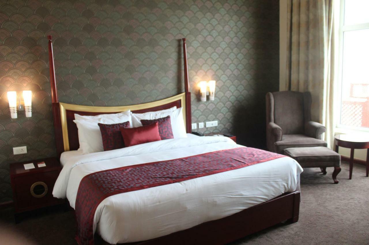 Ramada By Wyndham Jaipur Jaisinghpura Hotel Luaran gambar