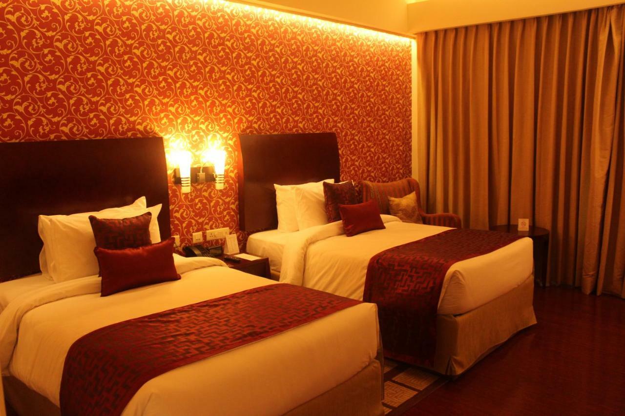 Ramada By Wyndham Jaipur Jaisinghpura Hotel Luaran gambar